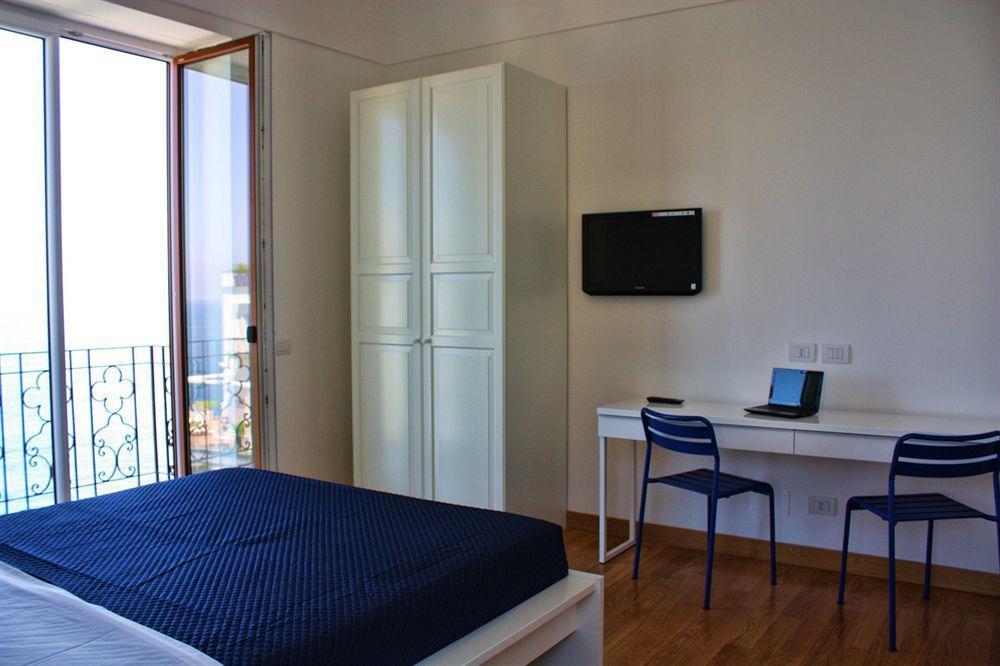 Capri Inn ภายนอก รูปภาพ