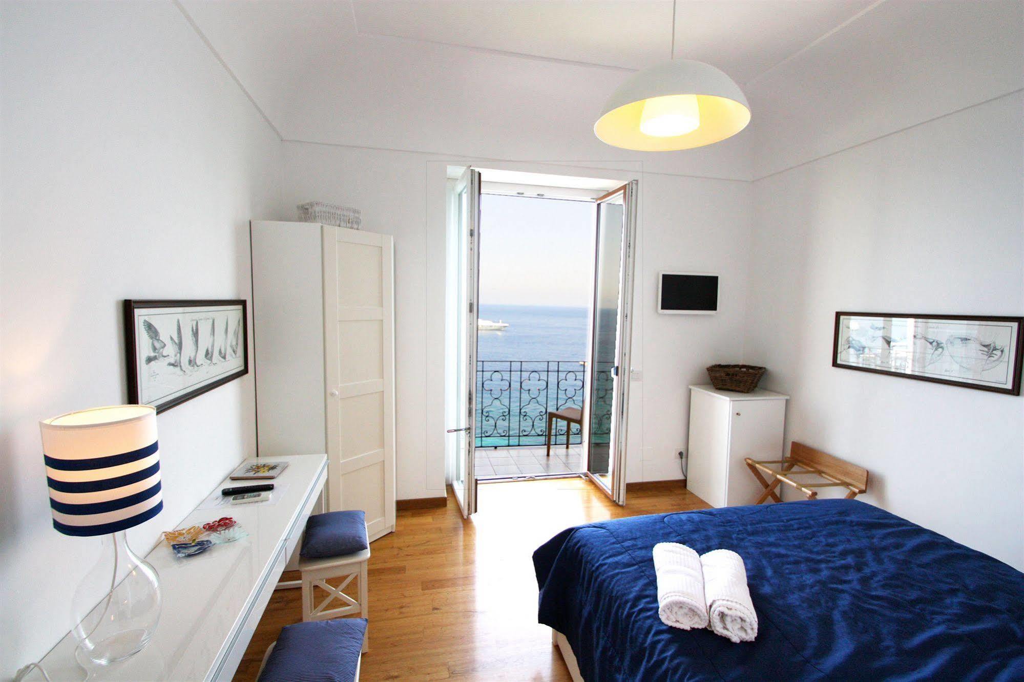 Capri Inn ภายนอก รูปภาพ